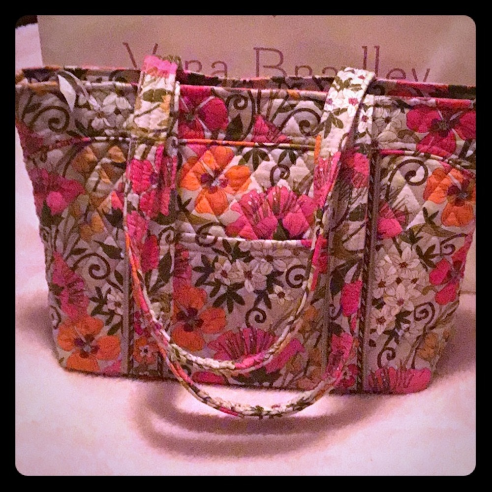 Vera Bradley large Betsy in Tea Garden NWOT